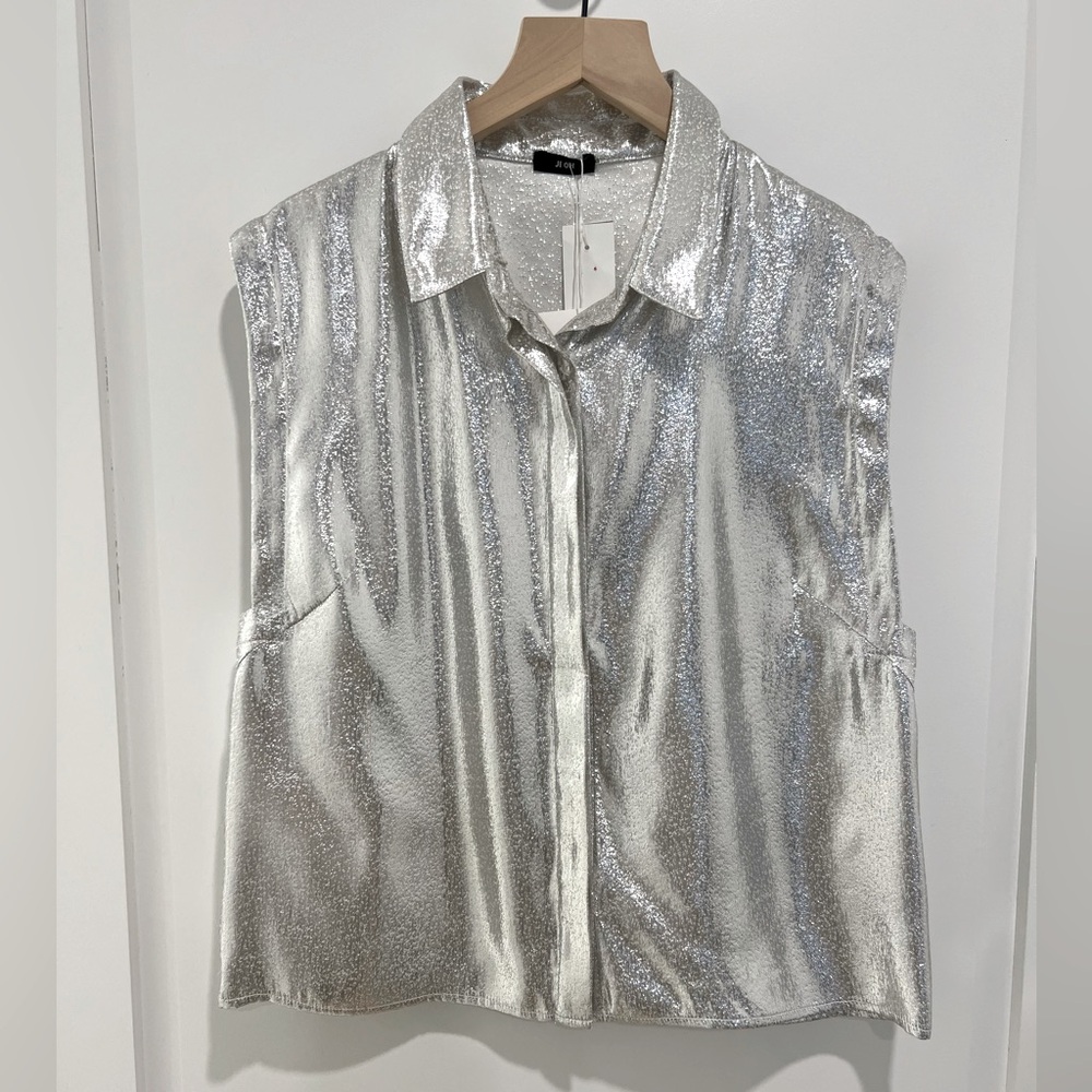 Gorgeous Sleeveless Top
